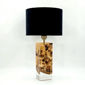 lampa z drewna i żywicy epoksydowej handmade