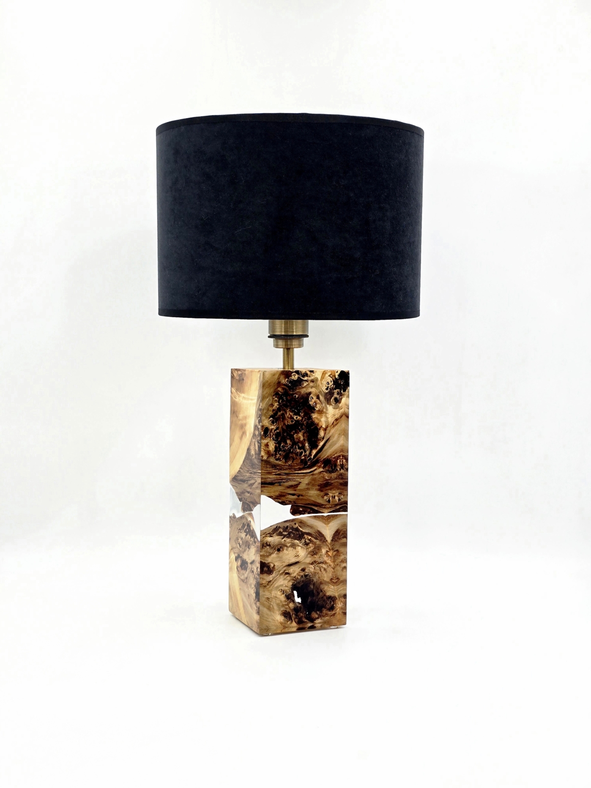 lampa stołowa z drewna topoli i żywicy – wuko (b58)