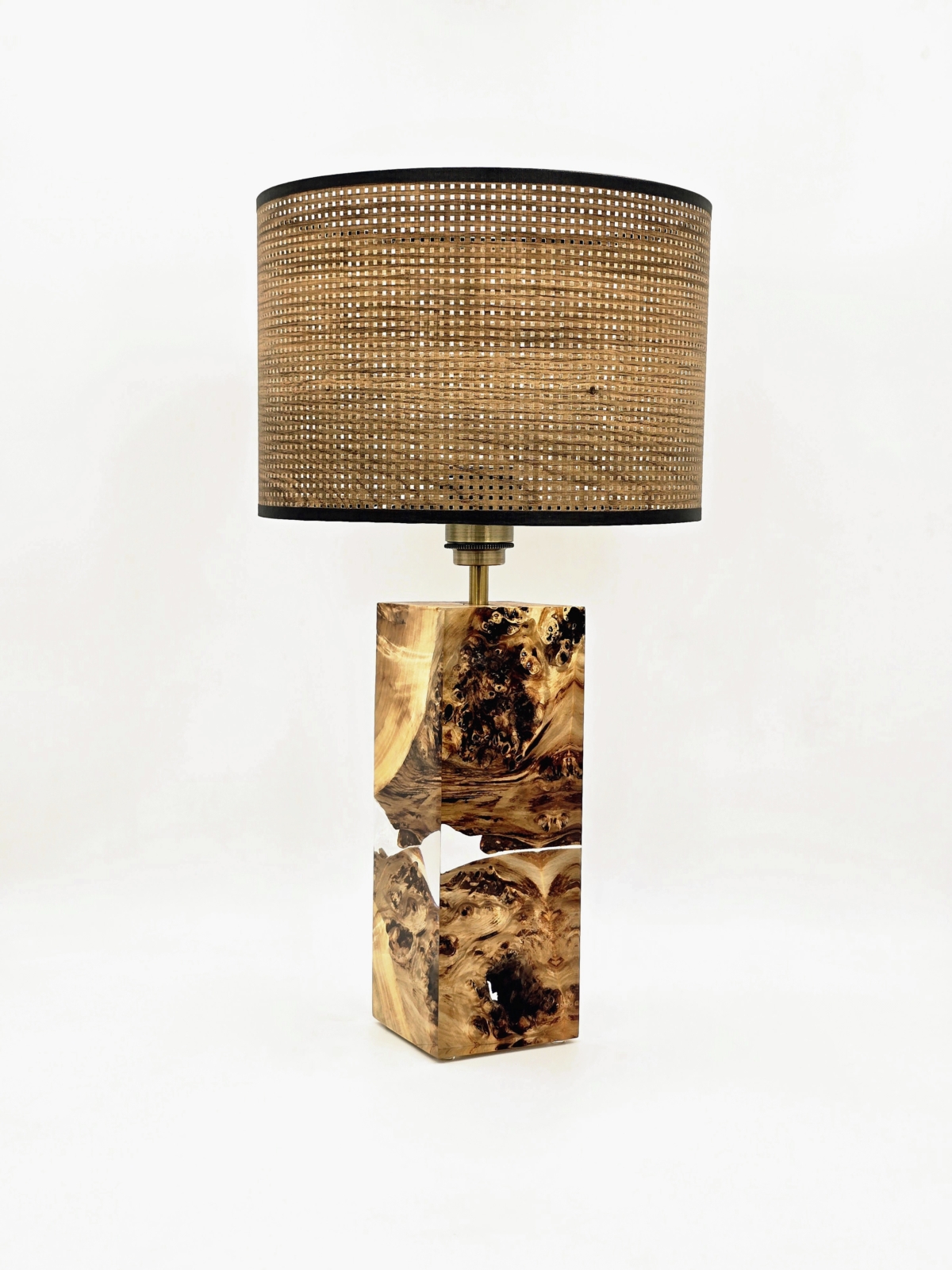 lampa stołowa z drewna topoli i żywicy – oxo (b57) (kopia)